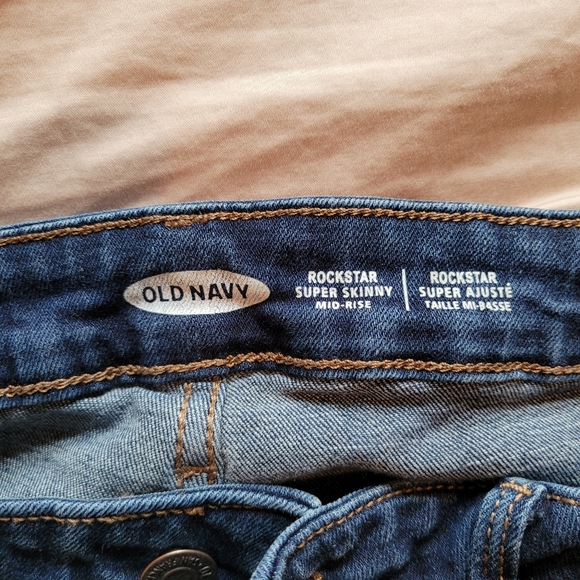 Old Navy Mid Rise Super Skinny Rockstar jeans - 10 long - Picture 4 of 6